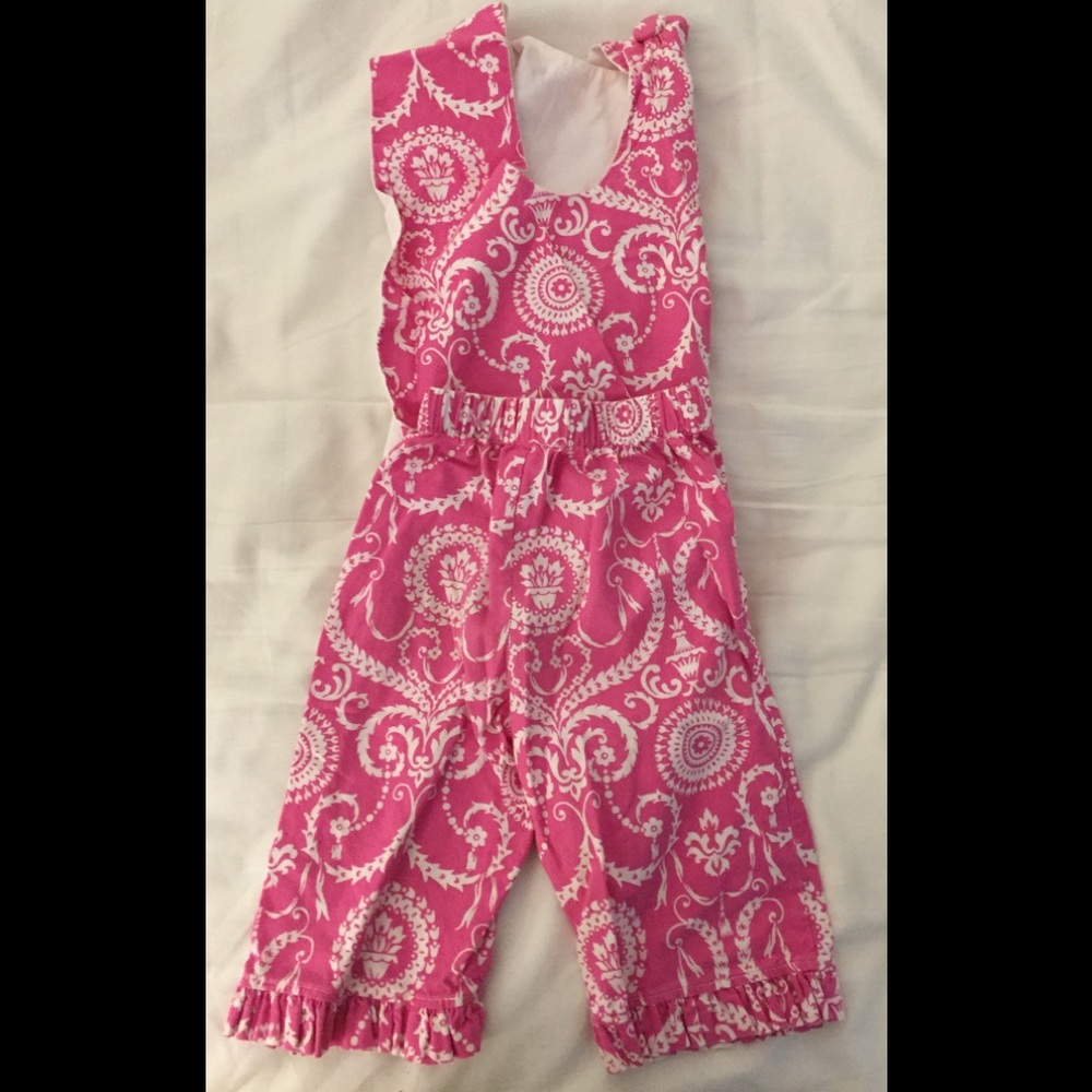 Girls 2 piece outfit